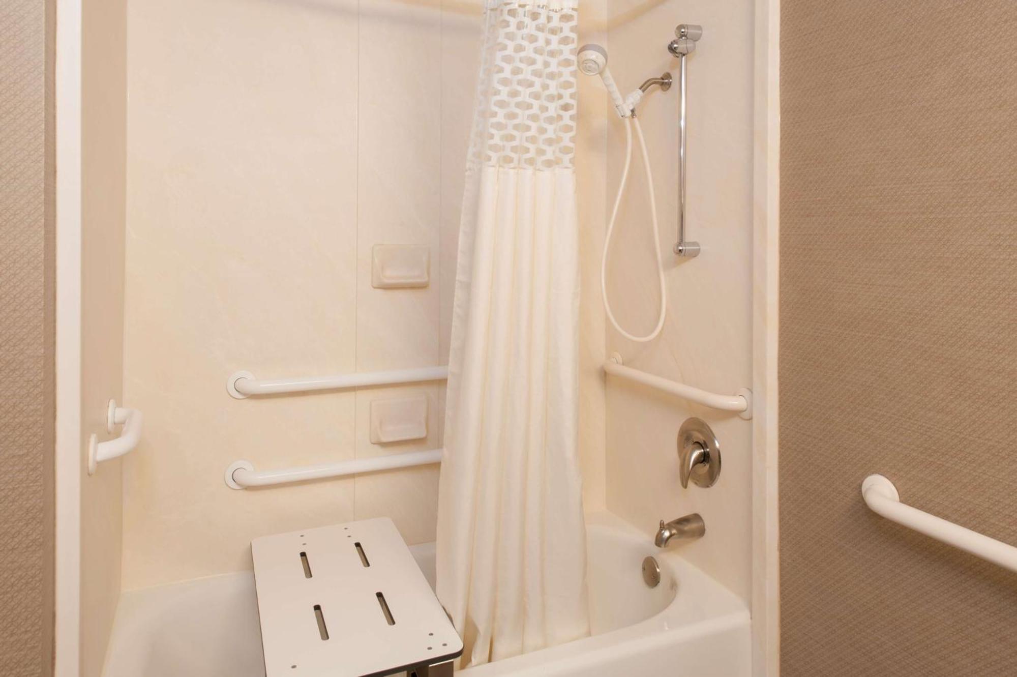 Hampton Inn Muskegon Muskegon Heights Екстер'єр фото